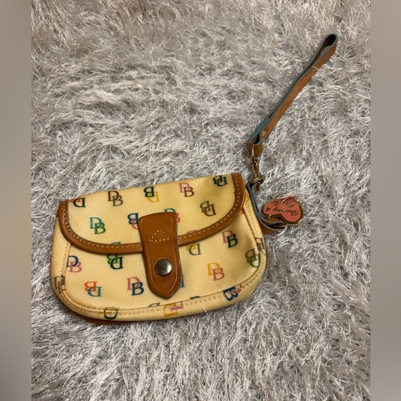 Dooney & Bourke Handbags - Dooney & Bourke Tan Multicolor Wristlet